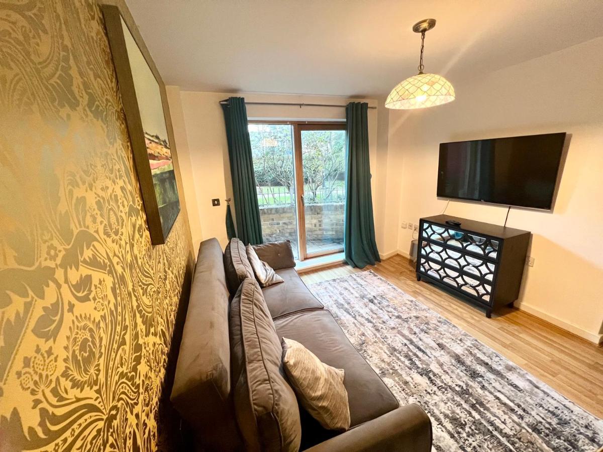 2 Bedroom Apartment Near Olympic Park With Free Parking Londyn Zewnętrze zdjęcie